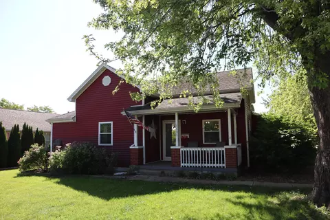 1131 Campbell St, Washington Court House, OH 43160
