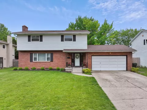 5740 Satinwood Dr, Columbus, OH 43229