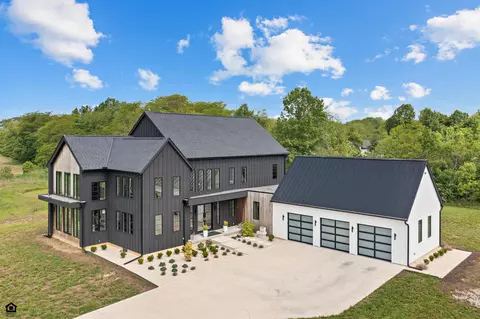 3318 S County Line Rd, Johnstown, OH 43031