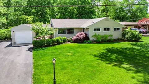 320 Woodview Dr, Springfield, OH 45504 photo 29