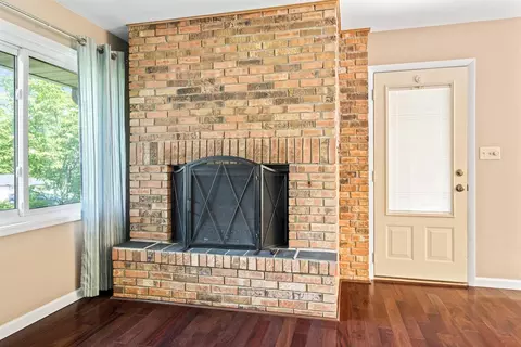 320 Woodview Dr, Springfield, OH 45504 photo 5