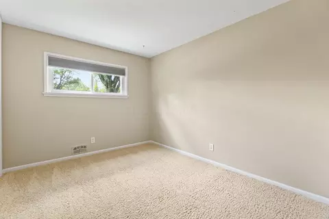 320 Woodview Dr, Springfield, OH 45504 photo 12