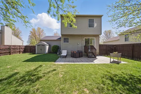 Exterior - 4097 Garrard Dr, Obetz, OH 43207 photo 5 of 10