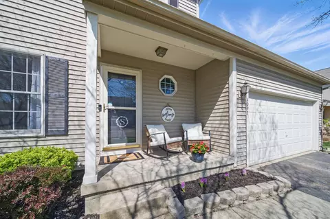 Exterior - 4097 Garrard Dr, Obetz, OH 43207 photo 3 of 10