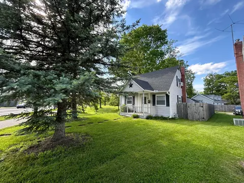 908 W 5th St, Marysville, OH 43040