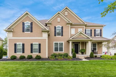 7505 Skarlocken Grn, New Albany, OH 43054
