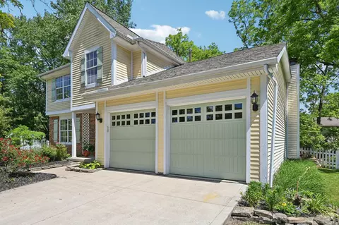 1560 Deer Crossing Ln, Worthington, OH 43085