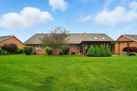Exterior - 1775 Fox Ridge Dr, Springfield, OH 45503 photo 8 of 13
