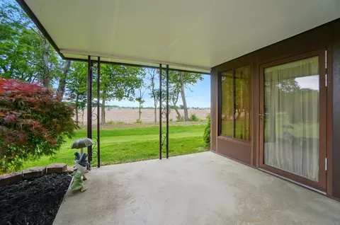Exterior - 1775 Fox Ridge Dr, Springfield, OH 45503 photo 6 of 13