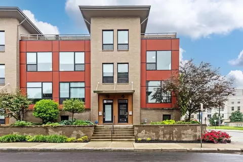 123 Aston Row Ln, Columbus, OH 43201