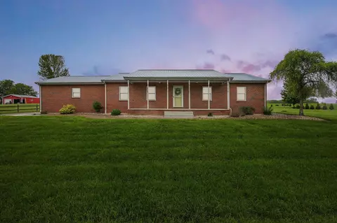 29938 Wolfe Rd, Circleville, OH 43113 photo 3