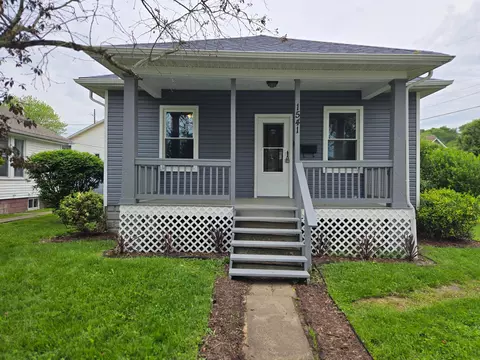 1541 Central Ave, Zanesville, OH 43701