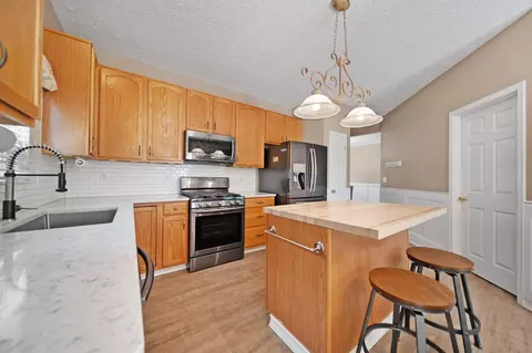 Kitchen - 272 Trail E, Pataskala, OH 43062 photo 1 of 2