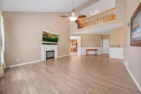 Living - 272 Trail E, Pataskala, OH 43062 photo 4 of 5