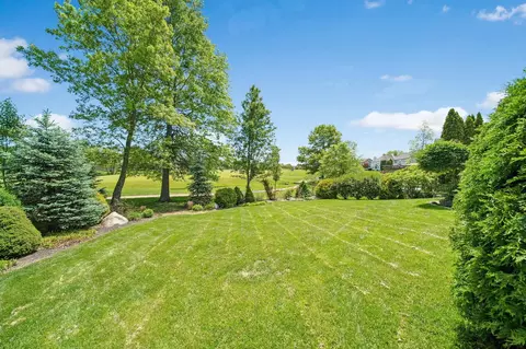 Exterior - 272 Trail E, Pataskala, OH 43062 photo 10 of 12