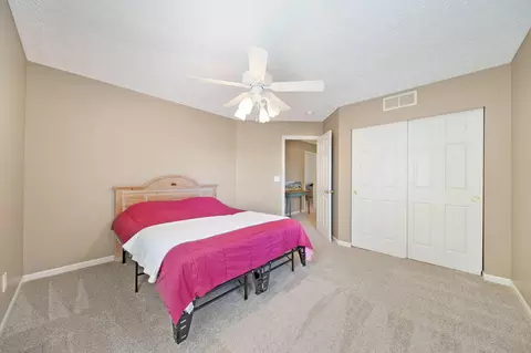 Bedroom - 272 Trail E, Pataskala, OH 43062 photo 6 of 10
