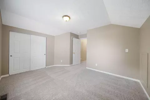 Bedroom - 272 Trail E, Pataskala, OH 43062 photo 9 of 10