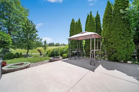 Exterior - 272 Trail E, Pataskala, OH 43062 photo 6 of 12