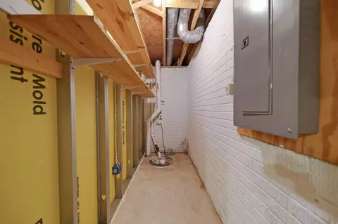 Entry Way - 272 Trail E, Pataskala, OH 43062 photo 7 of 8