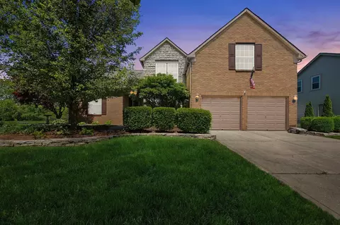 862 Brookside Dr, Pickerington, OH 43147