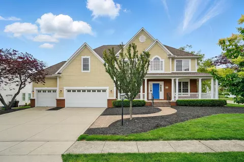 273 Blue Jacket Cir, Pickerington, OH 43147
