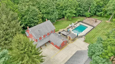 1444 Blue Jay Rd, Heath, OH 43056