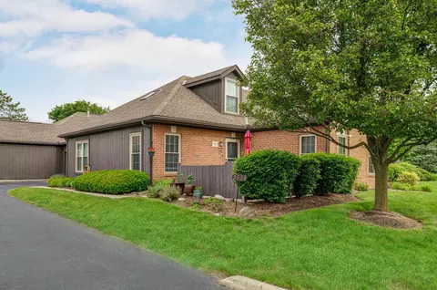 2539 Trotterslane Dr, Columbus, OH 43235