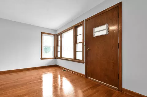 1231 S Pickaway St, Circleville, OH 43113 photo 6