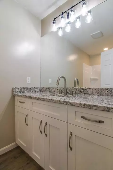 Bath - 1541 Taft St, Marion, OH 43302 photo 1 of 4