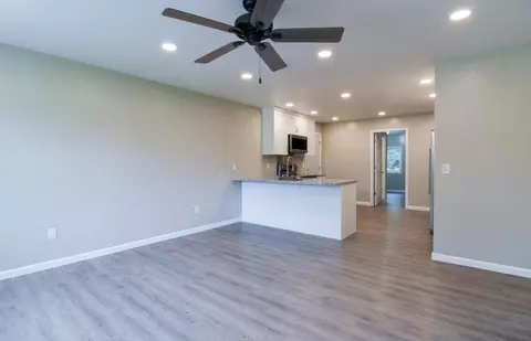 Living - 1541 Taft St, Marion, OH 43302 photo 3 of 5
