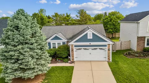 5718 Brook Hollow Dr, Hilliard, OH 43026