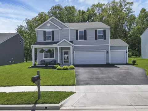 1192 Lake Forest Dr, Hebron, OH 43025