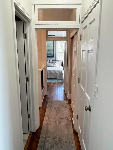 Entry Way - 323 E Kossuth St, Columbus, OH 43206 photo 3 of 6