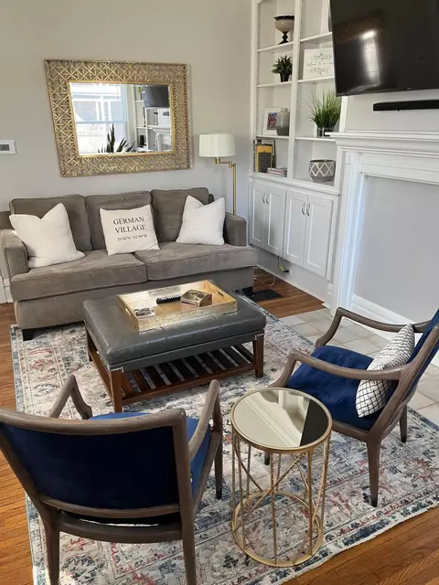 Living - 323 E Kossuth St, Columbus, OH 43206 photo 2 of 3