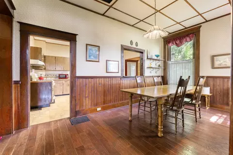 Dining - 162 W Main St, Waldo, OH 43356 photo 1 of 5