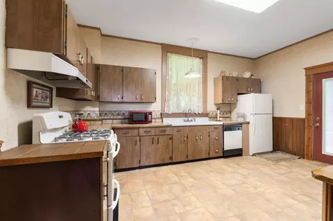 Kitchen - 162 W Main St, Waldo, OH 43356 photo 1 of 6