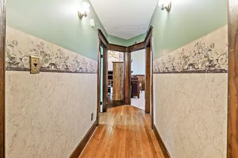 Entry Way - 162 W Main St, Waldo, OH 43356 photo 8 of 8