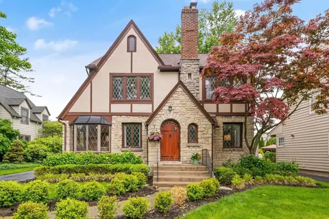 1920 Chatfield Rd, Columbus, OH 43221