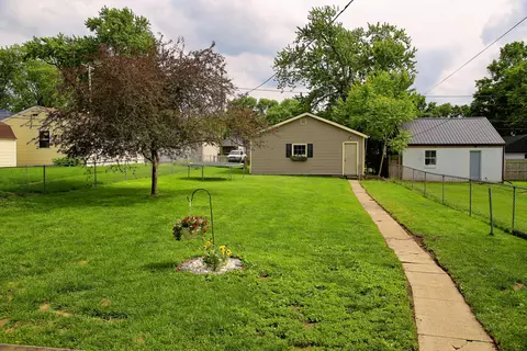 Exterior - 632 E 5th Ave, Lancaster, OH 43130 photo 2 of 4