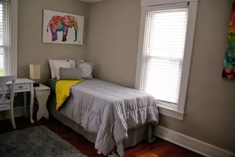 Bedroom - 632 E 5th Ave, Lancaster, OH 43130 photo 3 of 5