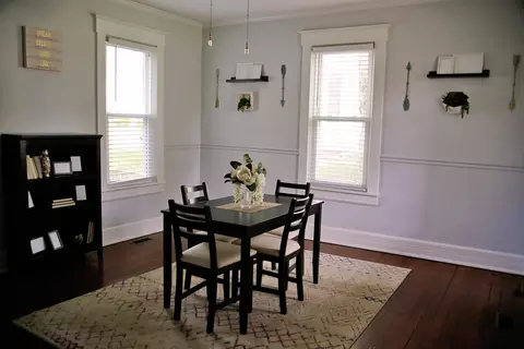 Dining - 632 E 5th Ave, Lancaster, OH 43130 photo 4 of 5