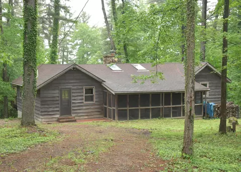 311 Chinook Ln, Sugar Grove, OH 43155