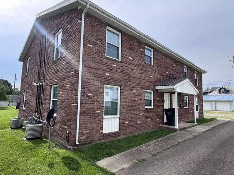 545 E Mcconnel Ave, Mcconnelsville, OH 43756