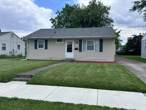 Exterior - 2683 Allen Dr, Springfield, OH 45505 photo 2 of 5