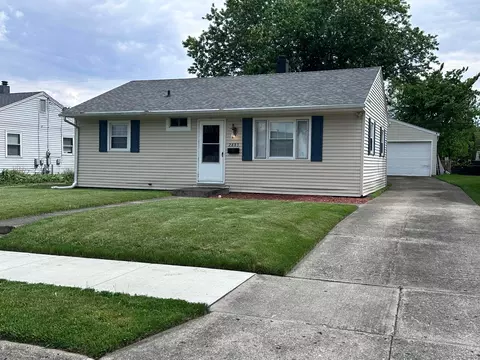 2683 Allen Dr, Springfield, OH 45505