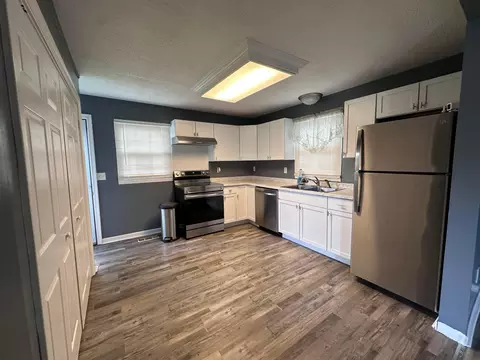 Kitchen - 2683 Allen Dr, Springfield, OH 45505 photo 4 of 4