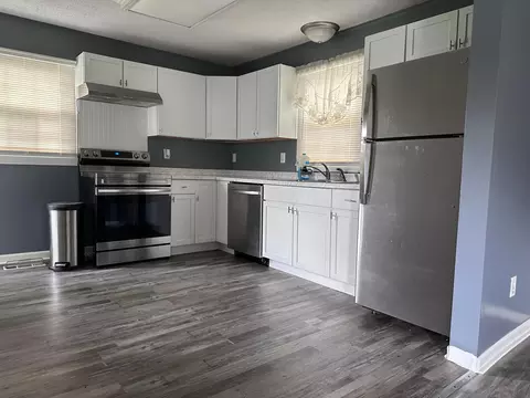 Kitchen - 2683 Allen Dr, Springfield, OH 45505 photo 2 of 4