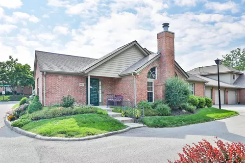 880 Village Brook Way, Columbus, OH 43235