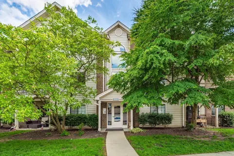 2323 Vicente Ct #102, Columbus, OH 43235