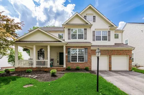 5673 Sugarwood Dr, New Albany, OH 43054
